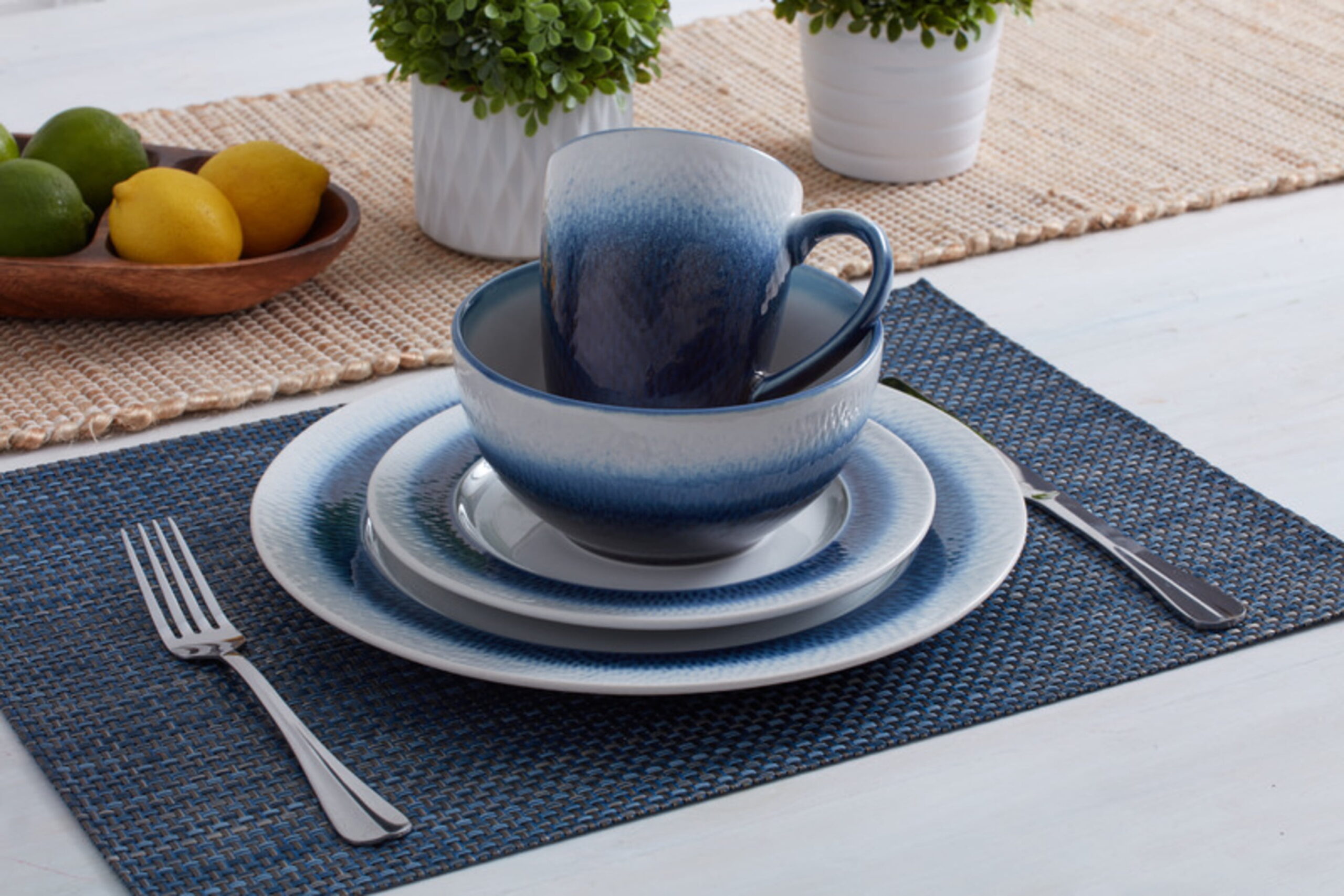 Pfaltzgraff Eclipse Blue Stoneware 16-Piece Dinnerware Set - Image 3