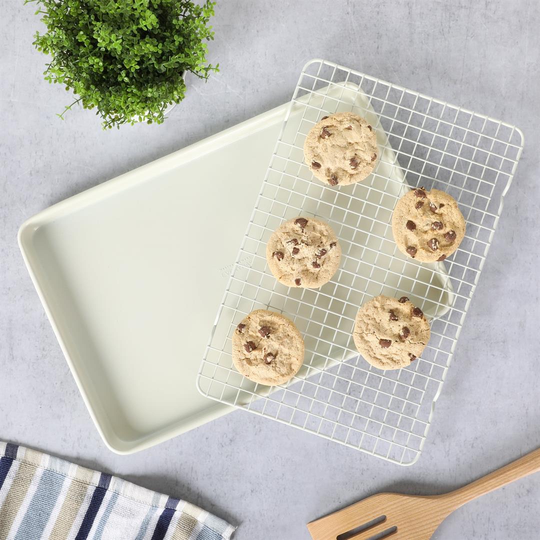 3-pack-martha-stewart-large-nonstick-cookie-baking-sheet-pan-with-cooling-wire-rack-4.jpeg