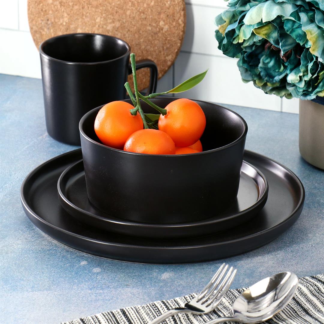 elama-luxmatte-black-16-piece-dinnerware-set-1.jpeg