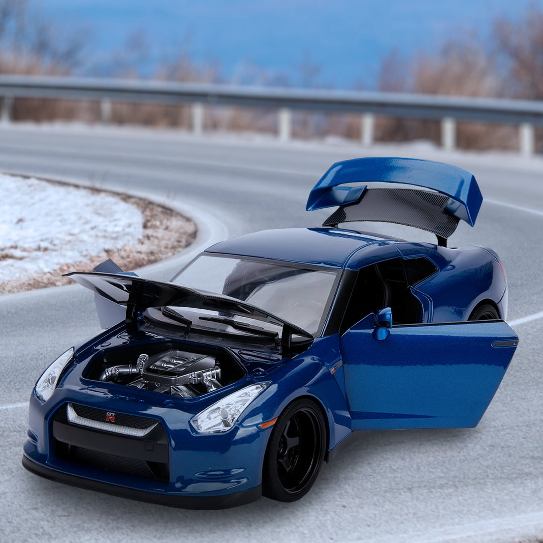 Jada Toys Fast & Furious Brian's 2009 Nissan GT-R (R35), Light-up, 1:18 Die-Cast Car & 3" Brian Figure, Model Vehicles - Image 4
