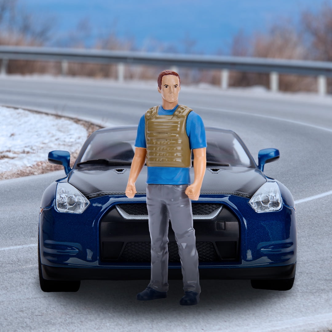 Jada Toys Fast & Furious Brian's 2009 Nissan GT-R (R35), Light-up, 1:18 Die-Cast Car & 3" Brian Figure, Model Vehicles - Image 6