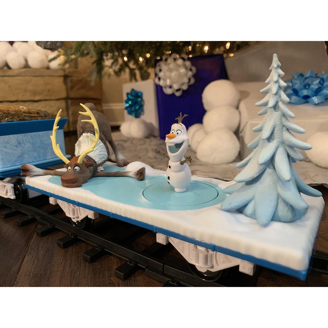 Lionel Disney Frozen Battery Operated Train Set with Remote Control - Image 4