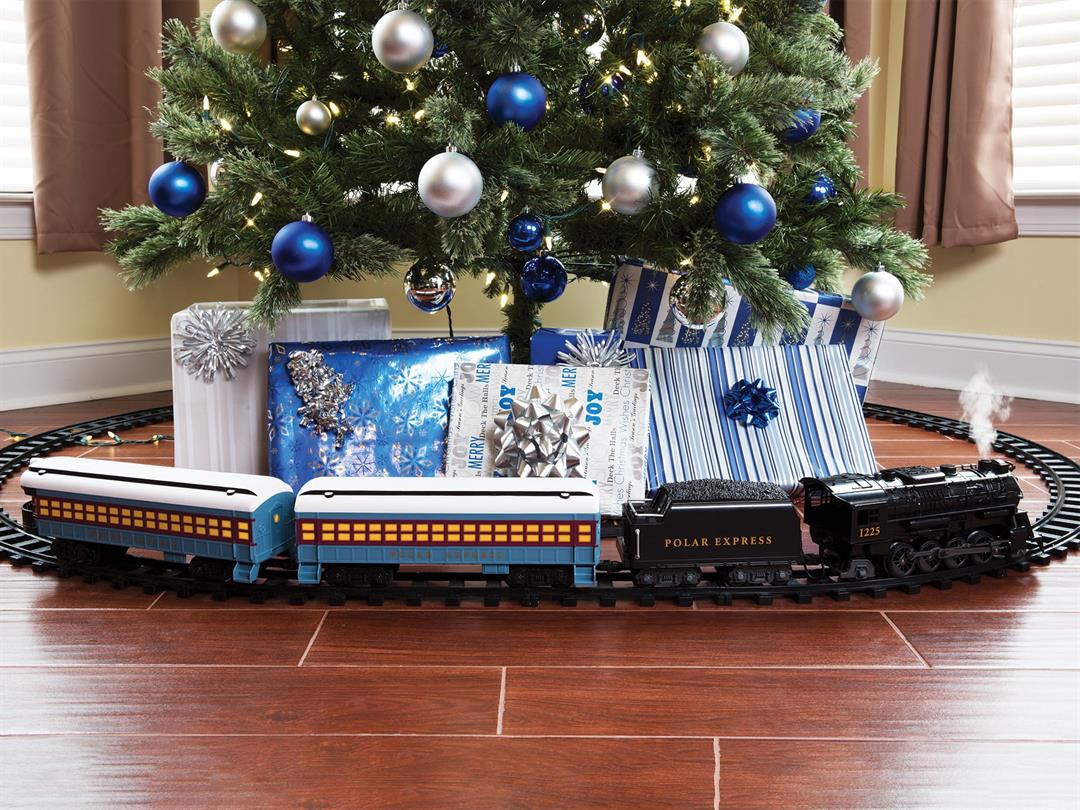 Lionel Polar Express Bluetooth Model Train Set with Battery-Powered Locomotive - Image 13