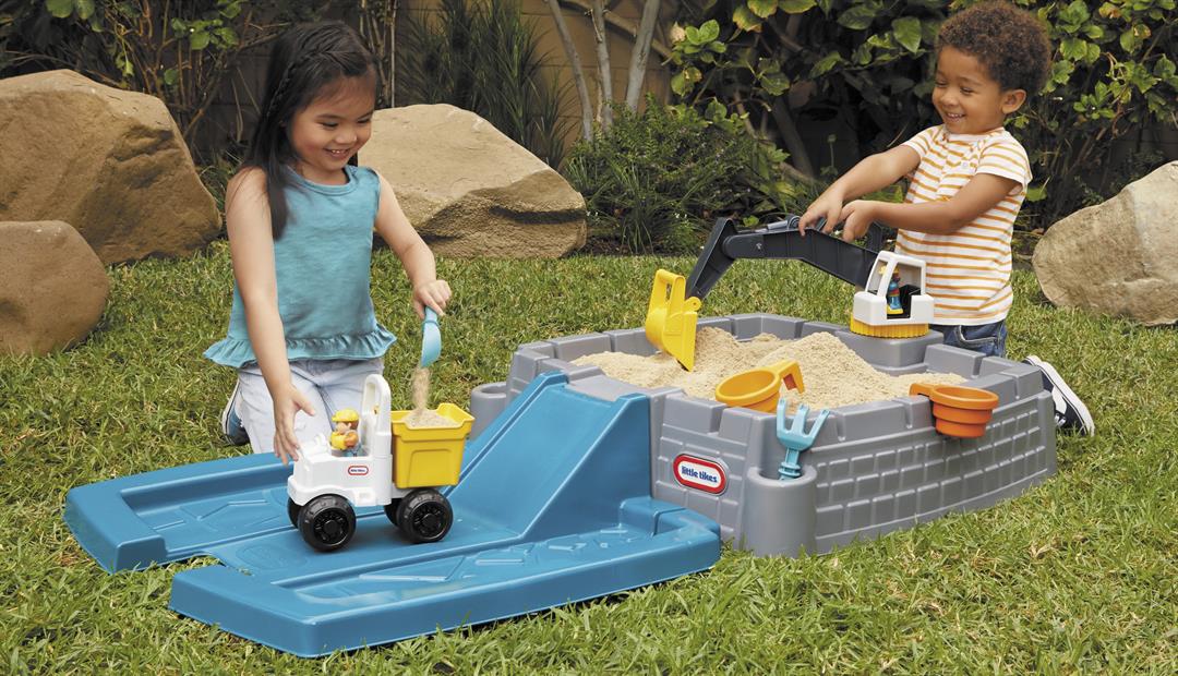 Little Tikes Dirt Diggers Excavator Sandbox for Kids, Including Lid and Play Sand Accessories