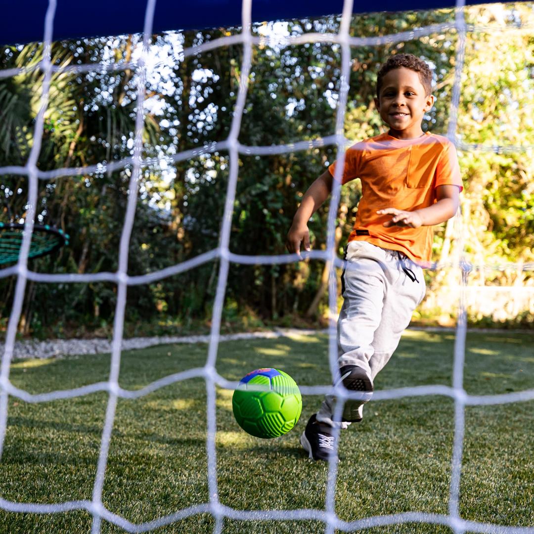 NERF Air Goal- Instant Blow Up Soccer Goal - Plug In and Inflates in 10 Seconds - Image 4