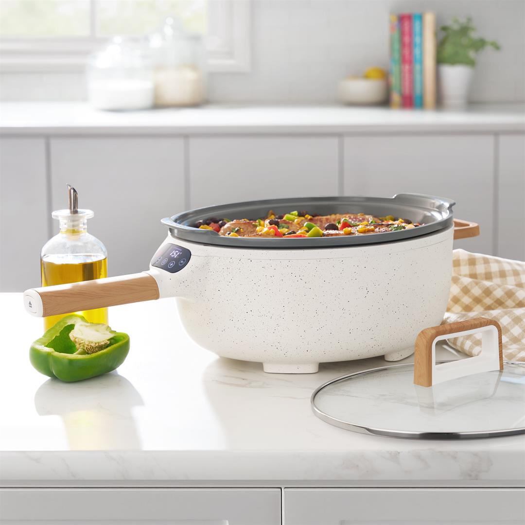 the-pioneer-woman-electric-skillet-with-detachable-handle-2.jpeg