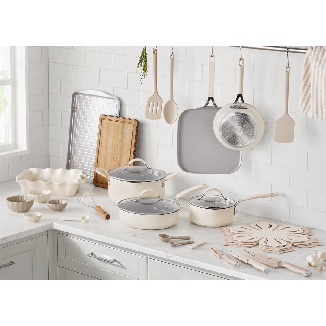 the-pioneer-woman-sutton-34-piece-ceramic-nonstick-cookware-and-bakeware-set-beige-9.jpeg