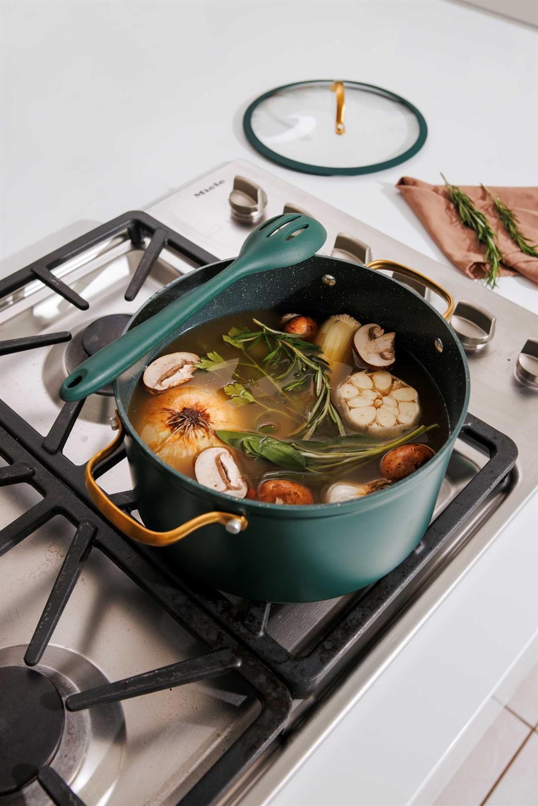 Thyme & Table 32-Piece Aluminum Cookware Set - Green - Image 5