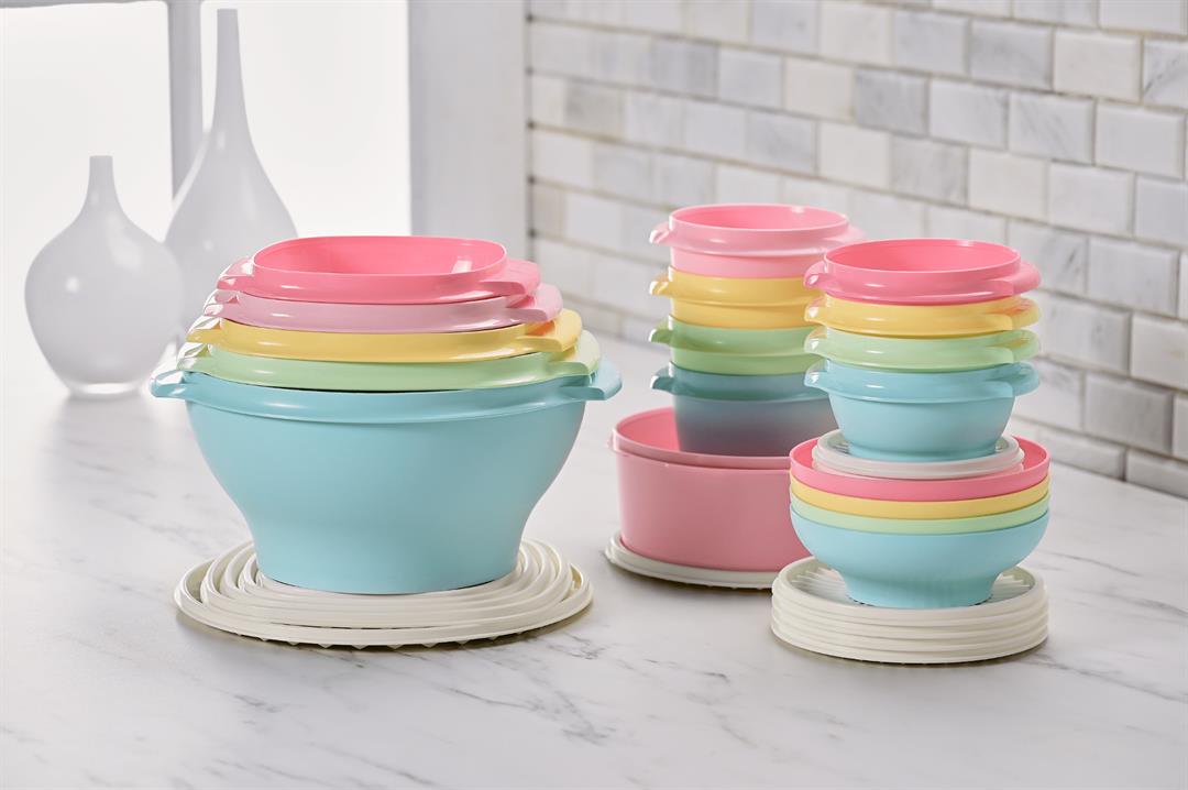 tupperware-heritage-plastic-food-storage-container-set-with-lids-18-count-1.jpg